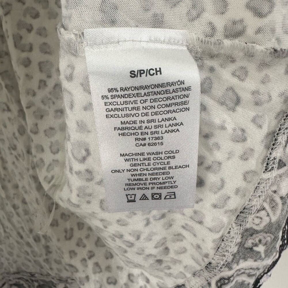 Ellen Tracy Women’s Small Floral Pajama Set New Cottagecore - Picture 3 of 12